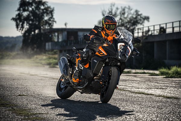 川島モータース 元浜が3月3日にリニューアルオープン | KTM 日本